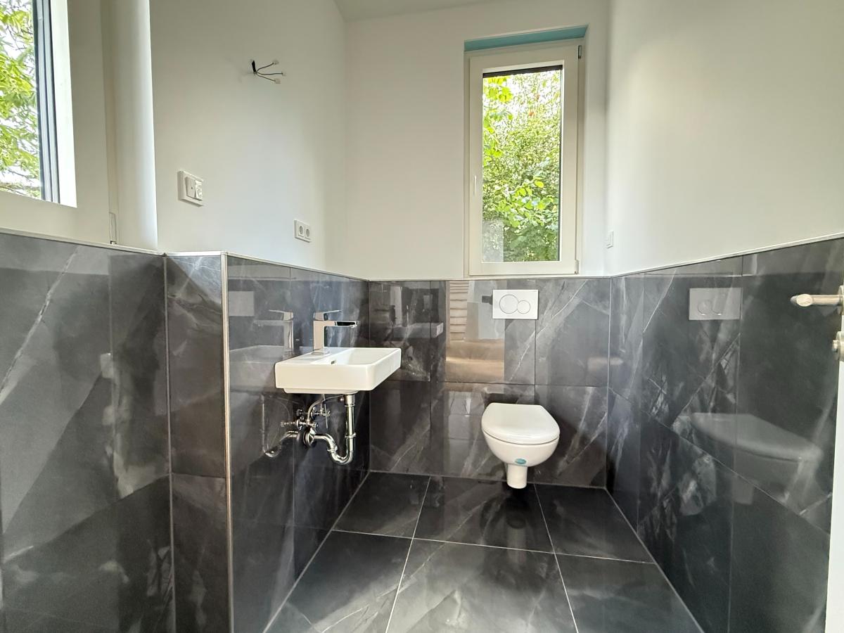 Gäste-WC Erdgeschoss