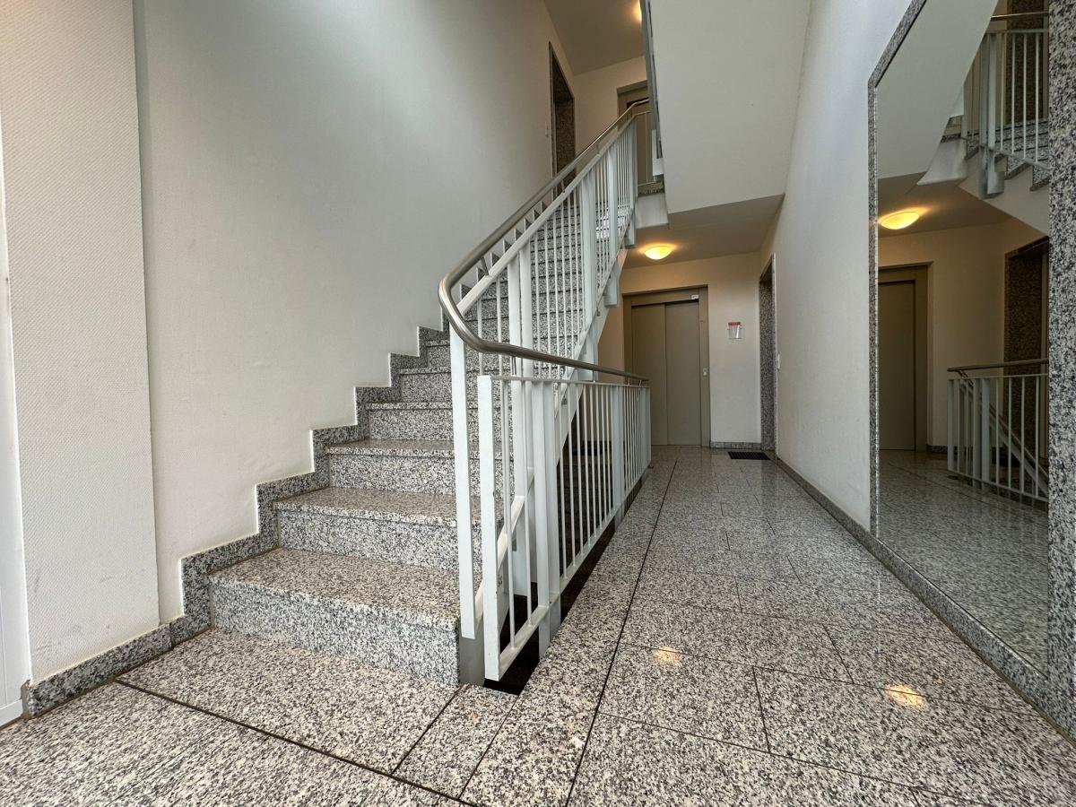 Treppenhaus - Eingang Wohnhaus
