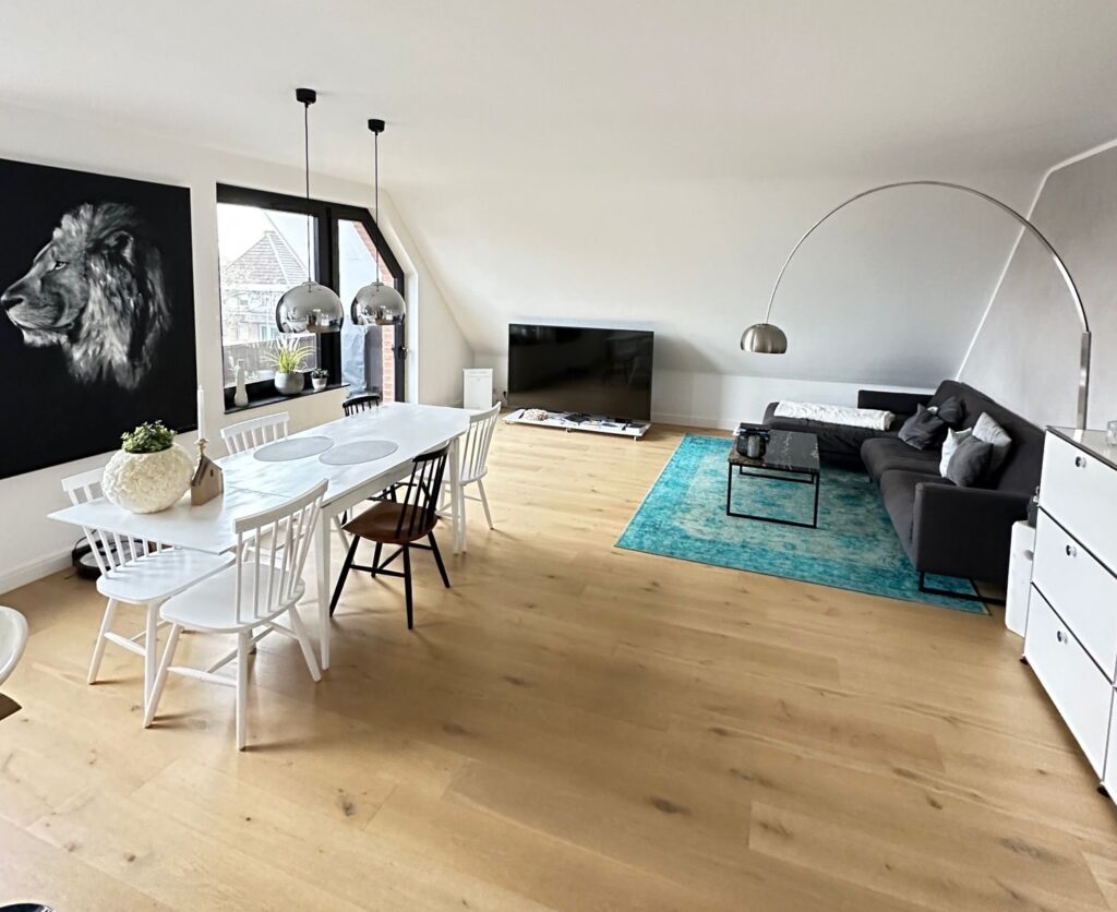 Stilvoll sanierte 3-Zimmer-Maisonette in Toplage Büderich – offenes Wohnkonzept, Balkon & TG-Stellpl