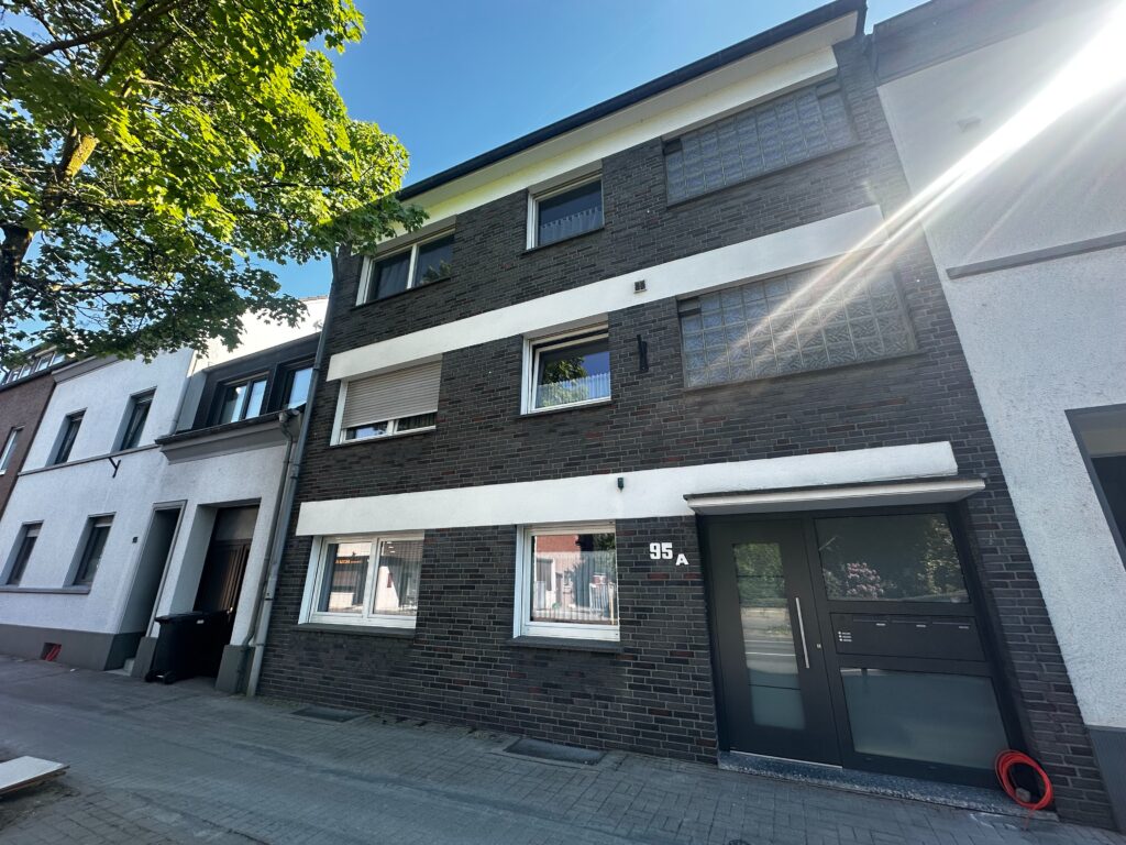 Zentrale 3-Zimmer-Wohnung am Park in Schiefbahn – ruhig, modern & sonnig wohnen!